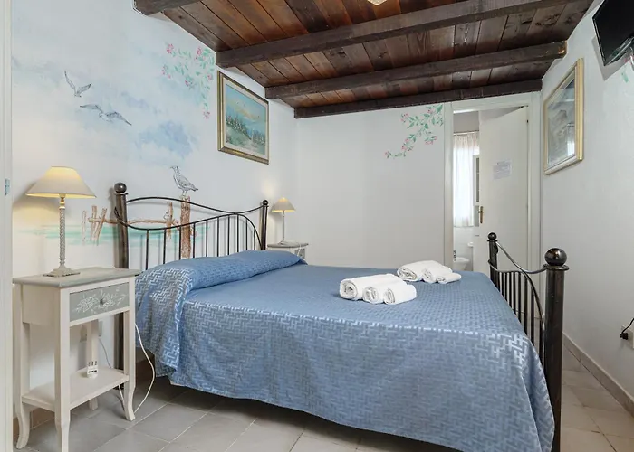 Vela Blu Vakantiehuis Marinella (Sardinia)